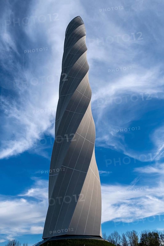 Thyssenkrupp test tower for elevators with visitor platform