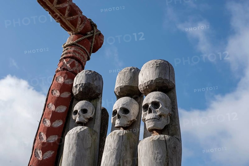 Skulls in the ring sanctuary Poemmelte