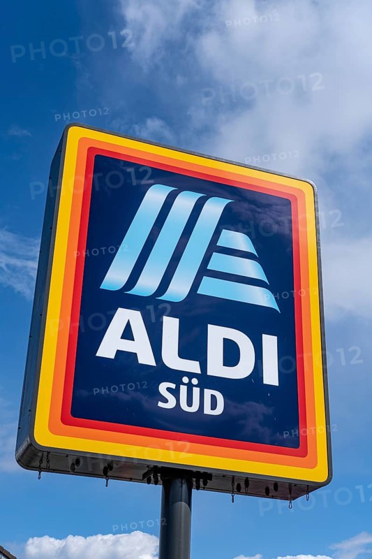 Company sign Aldi-Sued