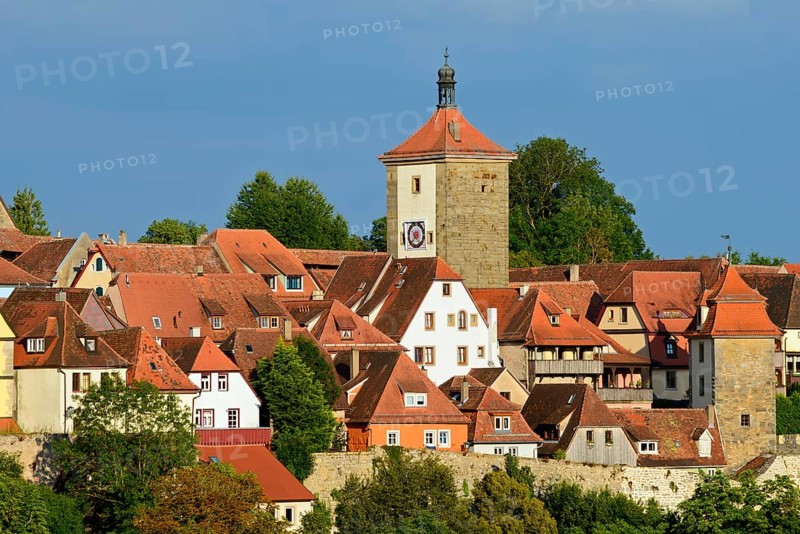 View from the castle garden to the old town with Siebersturm