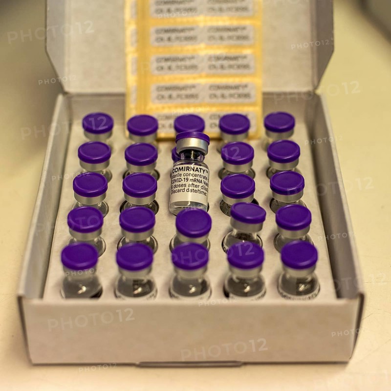 Corona vaccine Comirnaty from BioNTech Pfizer