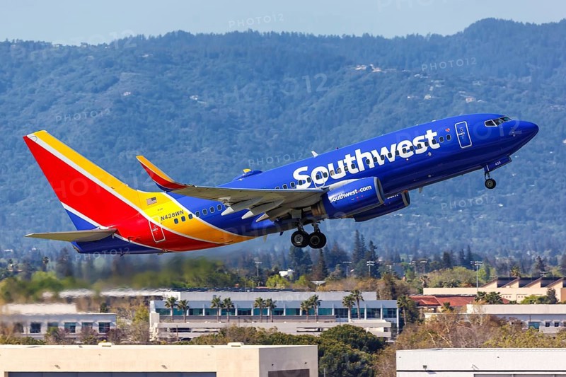 A Southwest Airlines Boeing 737-700 aircraft with registration number N438WN takes off from San Jose Airport