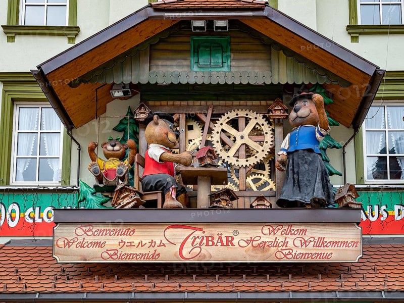 House of 1000 Clocks