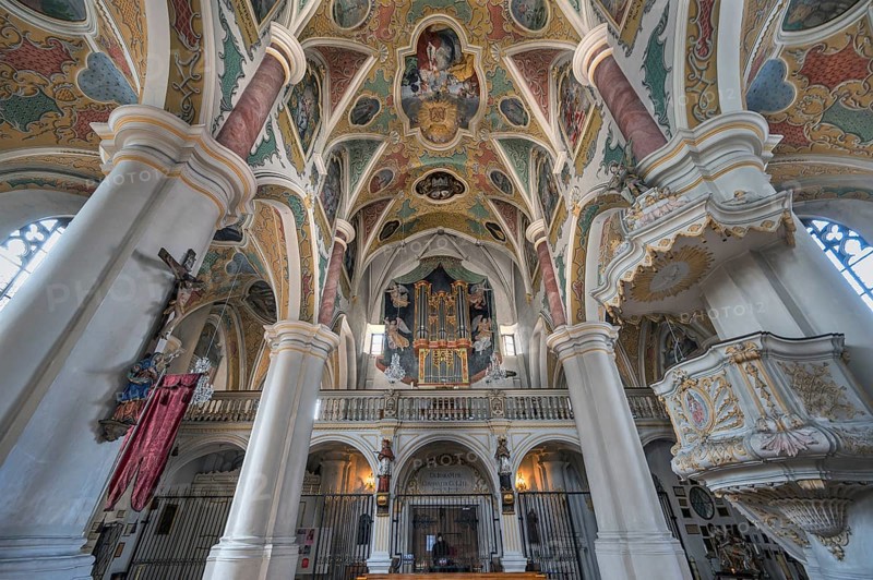 Organ loft