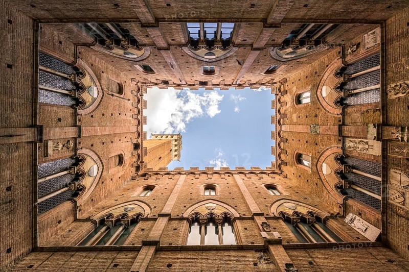 Courtyard and Torre del Mangia