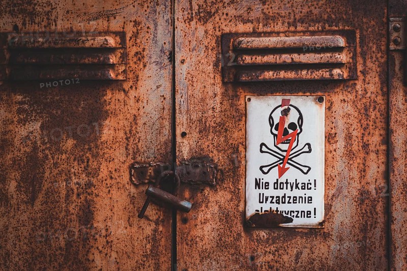 Warning sign danger of life
