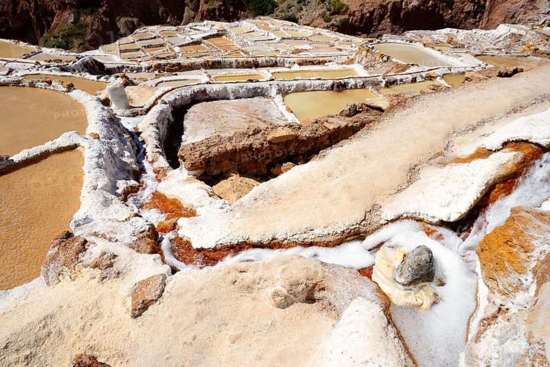 Terraces for salt extraction