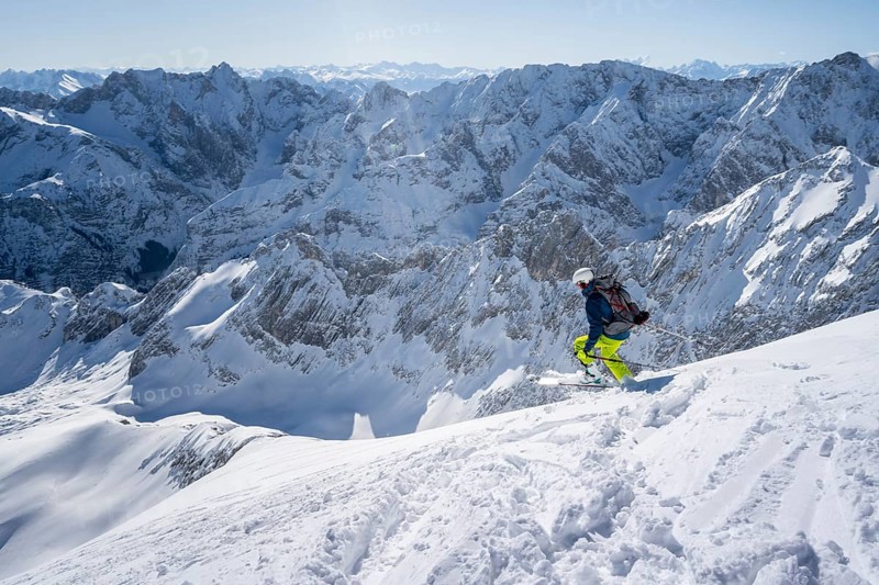 Ski tourers on the descent from the Alpspitz east slope