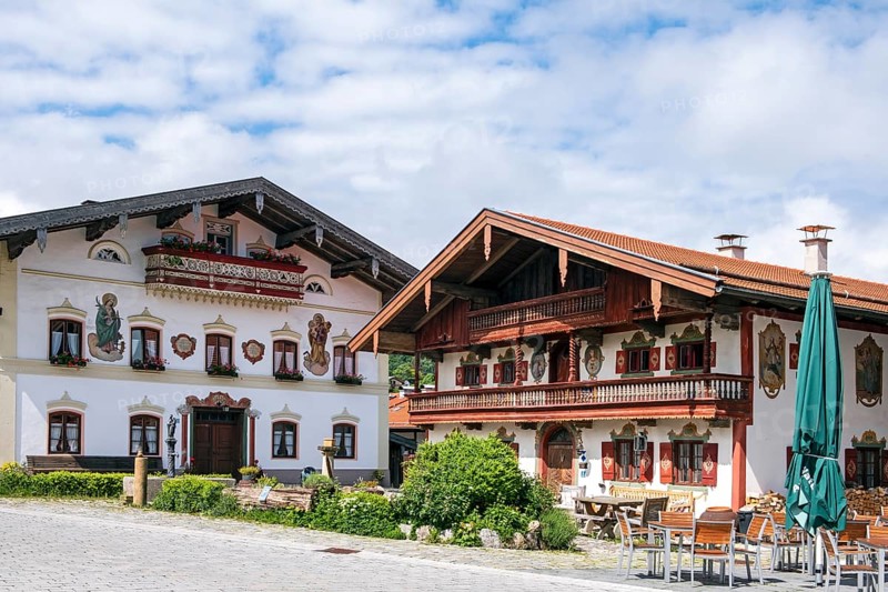 Farmhouse from 1855 and Schusterhaeusl from 1725