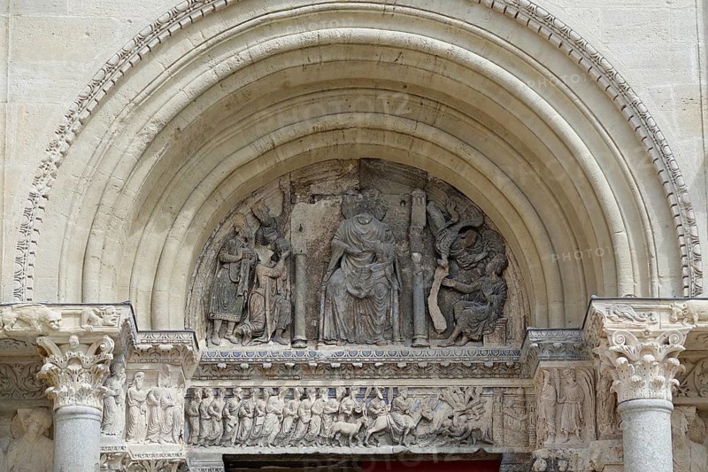 Tympanum Adoration of the Magi