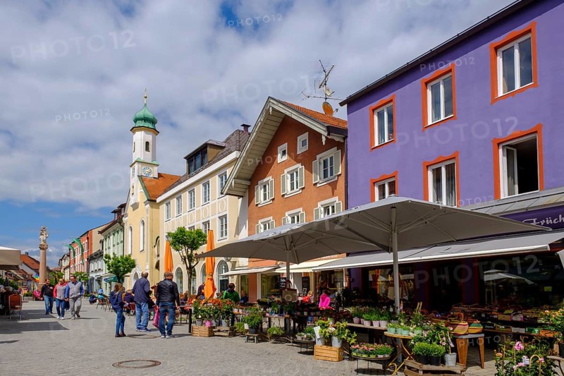Untermarkt with the Maria Hilf Filial Church