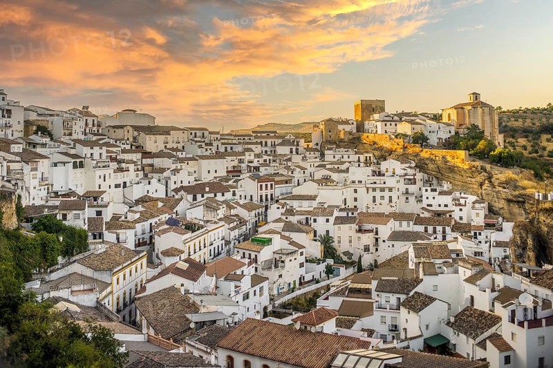 White washed architecture of Setenil de las Bodegas