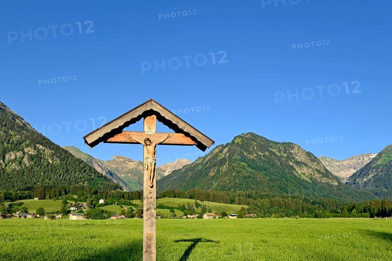 Cross in the Lorettowiesen