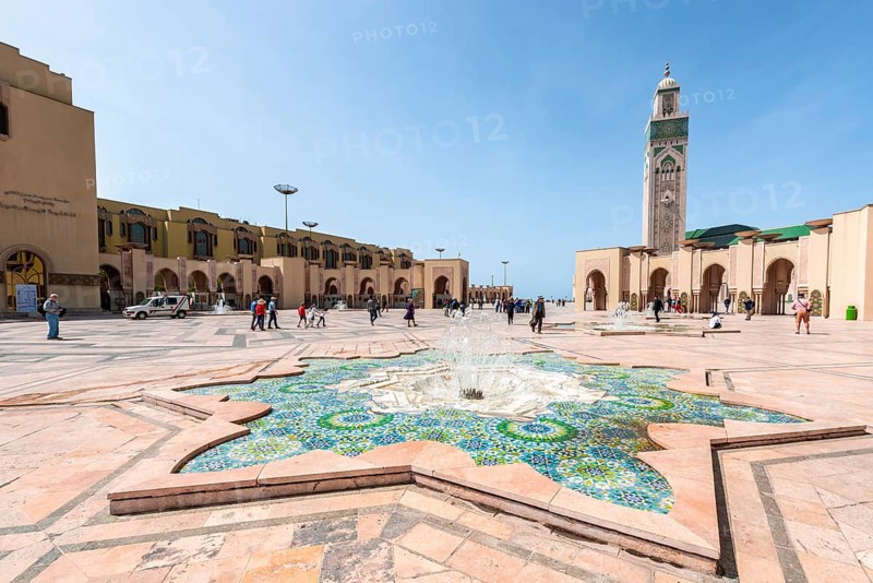 Star-shaped decorated fountain