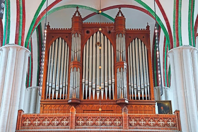 Organ loft in the renovated Nikolaikirche