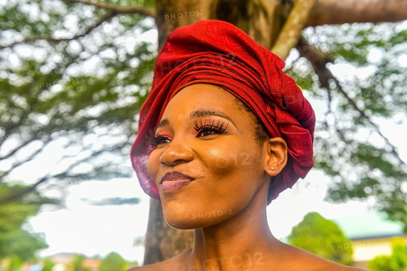 Beautiful dressed local nigerian woman
