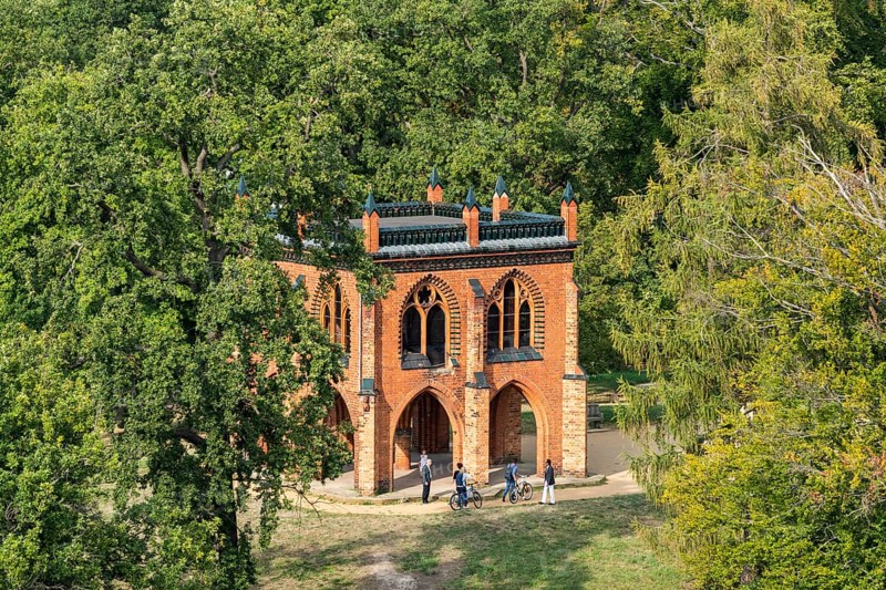 View from the Flatow Tower to the Court Arbour