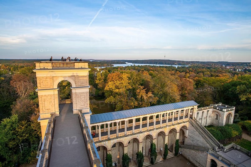 Viewing platform at the Belvedere on the Pfingstberg in autumn