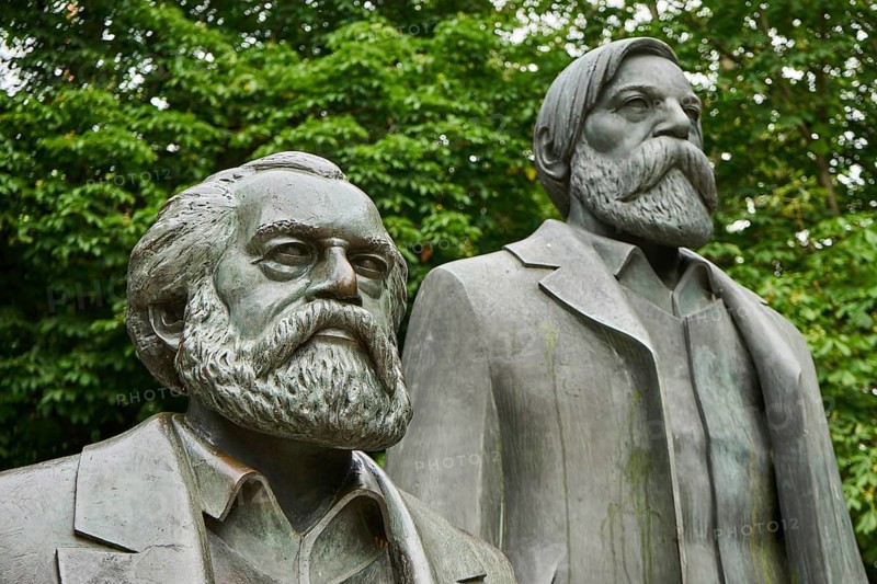 Monument to Karl Marx and Friedrich Engels