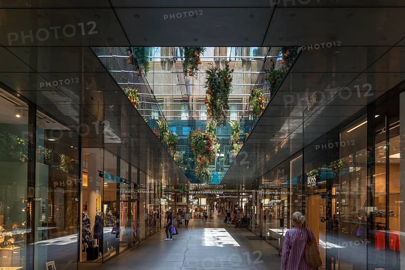 Shopping arcade Fuenf Hoefe in the city center