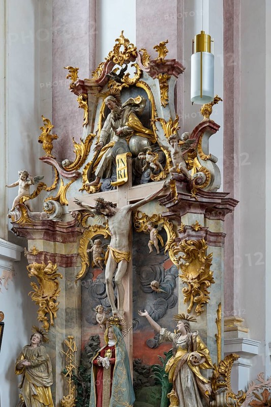 Side altar