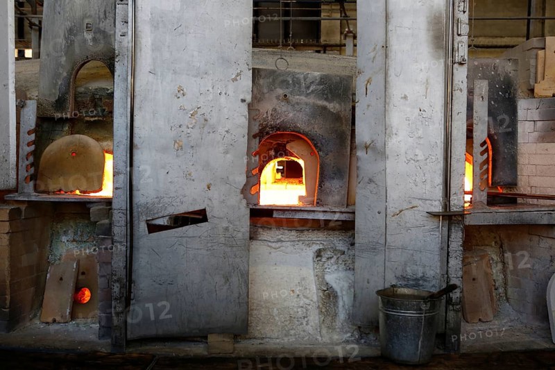 Glass furnace