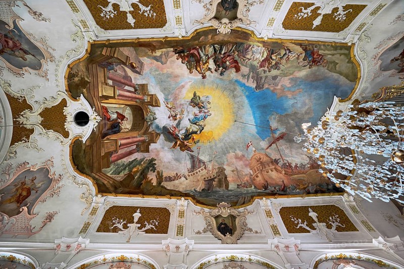 Ceiling frescoes