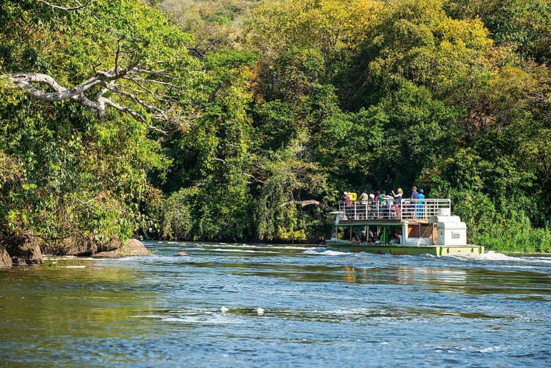 Tourist boat cruising the Nile before the Murchison Falls