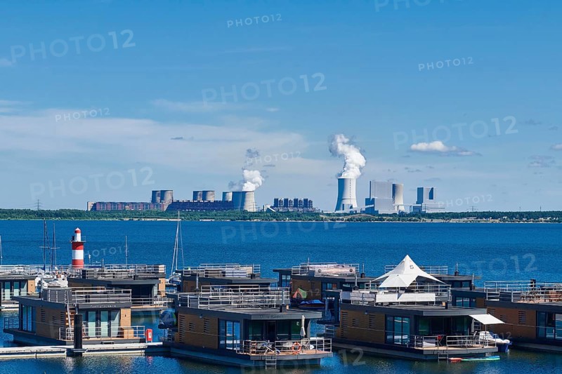 Houseboat facility
