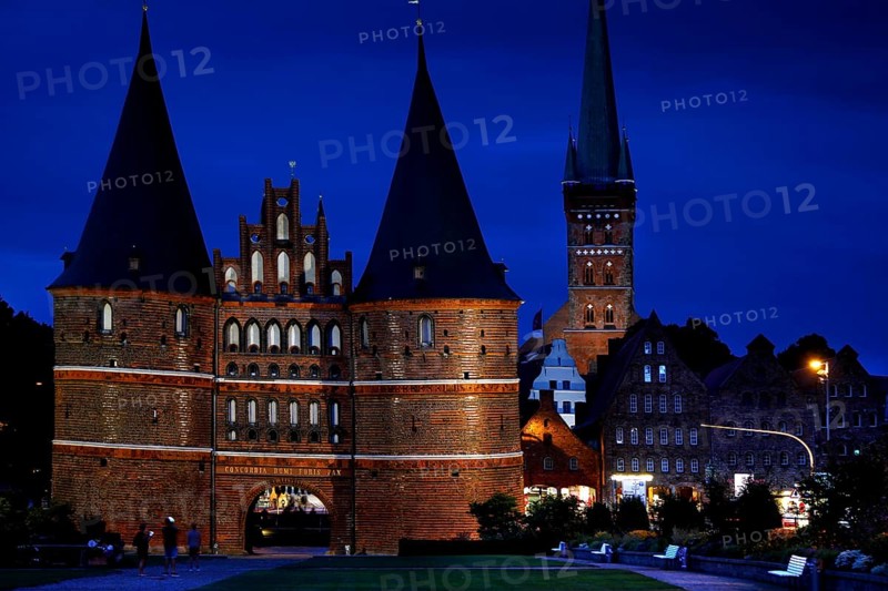 Illuminated Holsten Gate