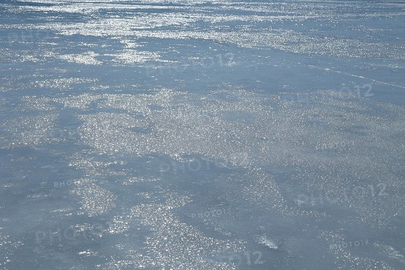 Reflective ice pattern