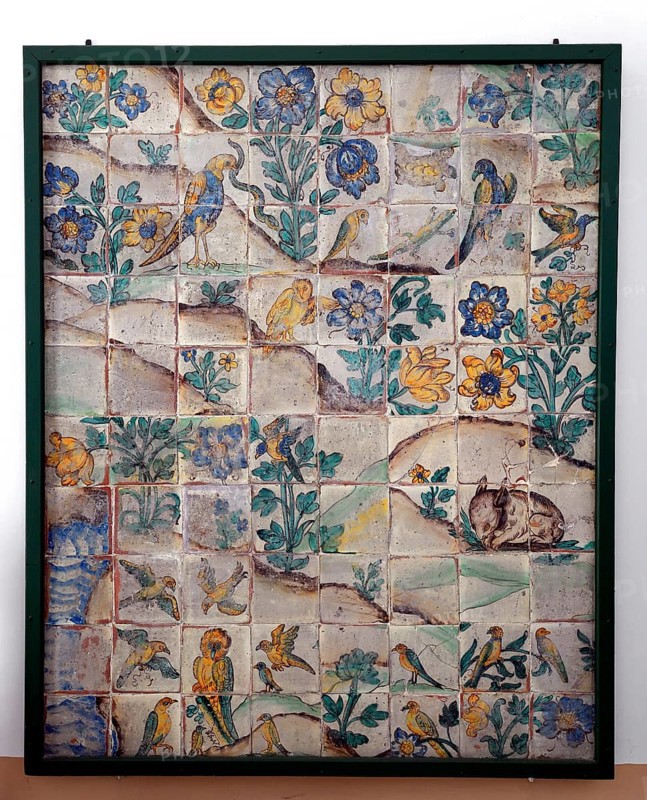 Floor tiles