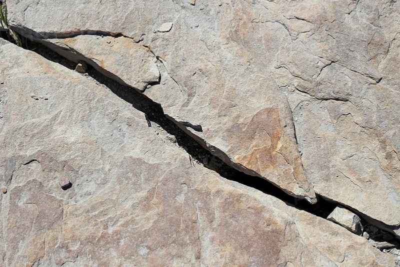 Stone pattern in a dry riverbed