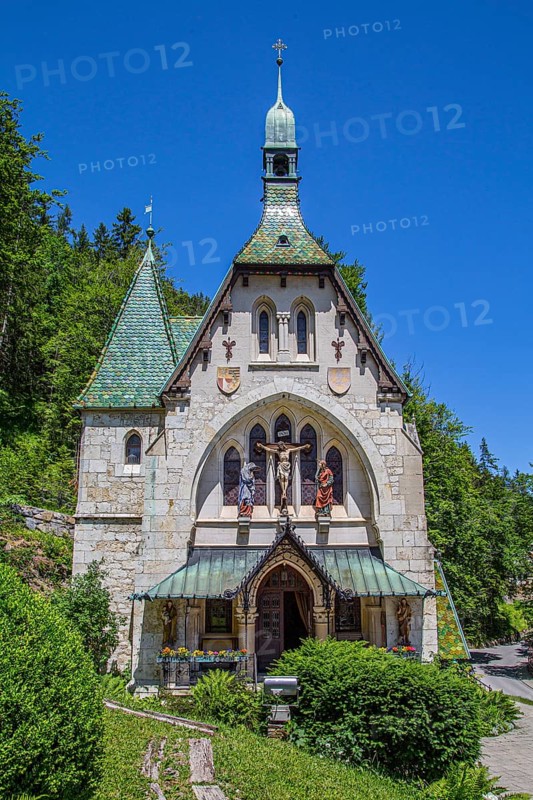 Holy Family Catholic Church