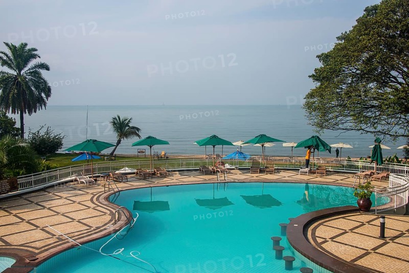 Swimming pool at a Luxus hotel on Lake Kivu