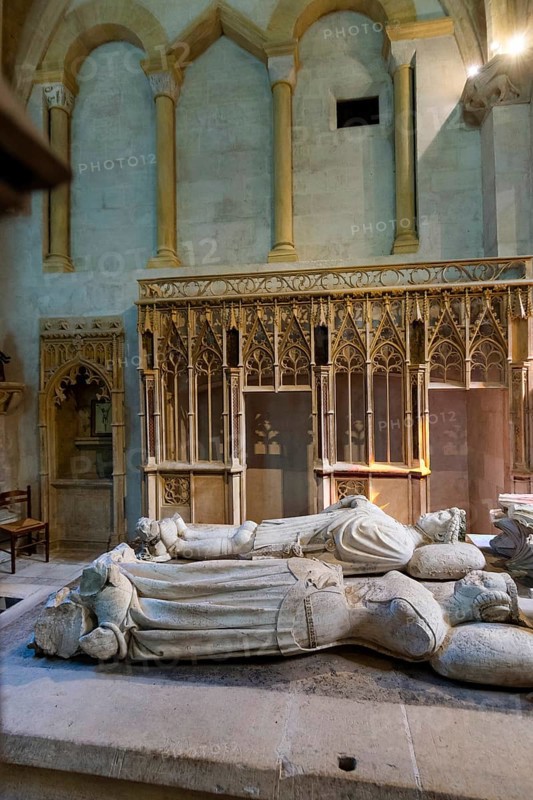 Recumbent statues of Louis II de Bourbon and Anne d'Auvergne