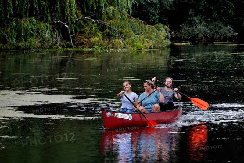 Paddlers on the Wakenitz