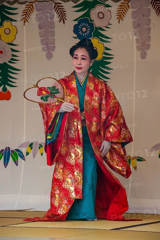 Traditional dressed dancers