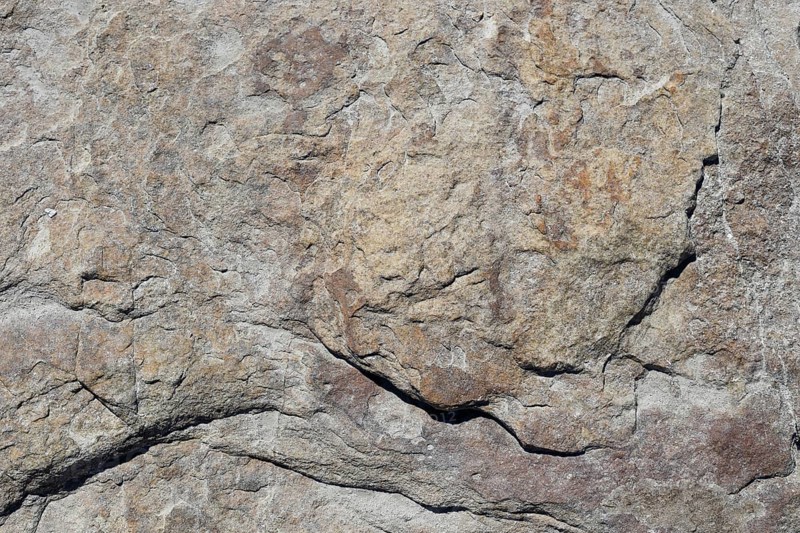 Stone pattern in a dry riverbed
