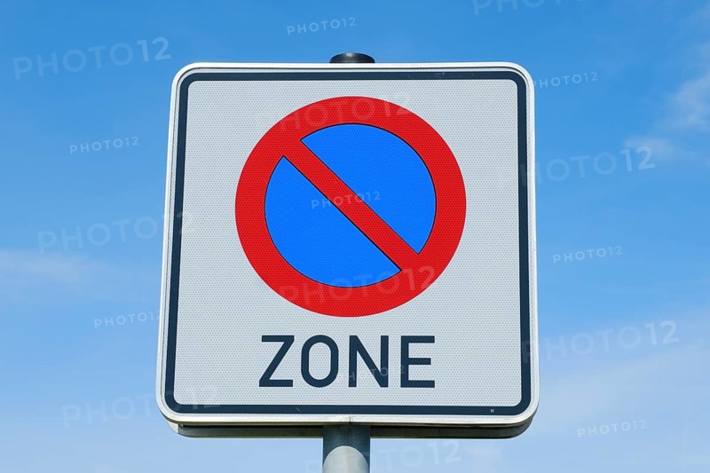 No stopping zone