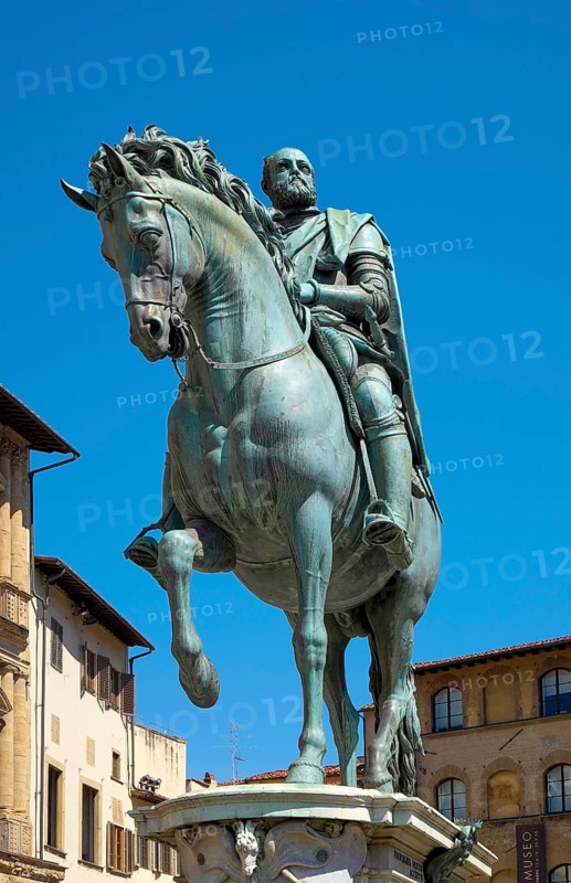 Equestrian statue of Cosimo I de Medici