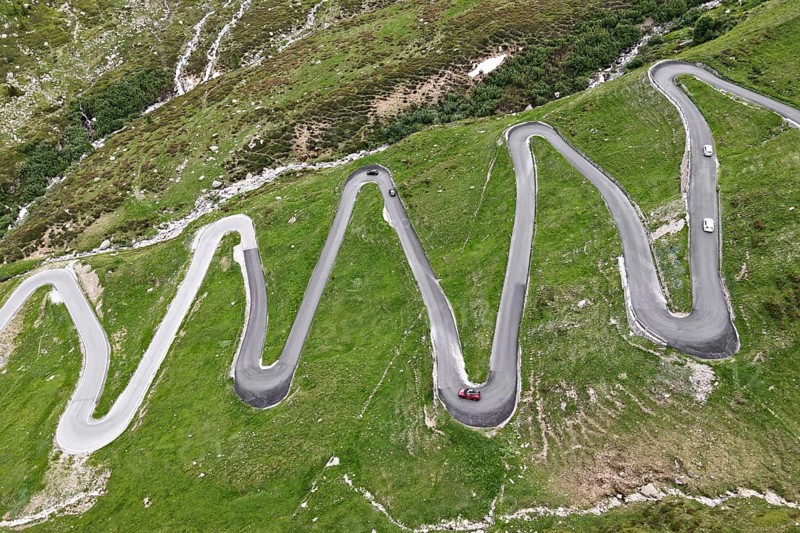 Aerial view of the serpentines on the north side of the Spluegen Pass