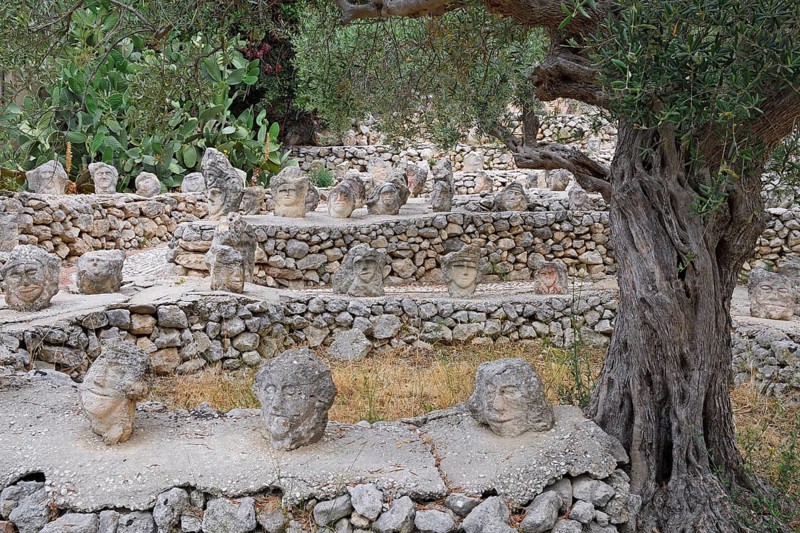 Thousands of sculpted figures by artist Filippo Bentivegna at Il Castello Incantato