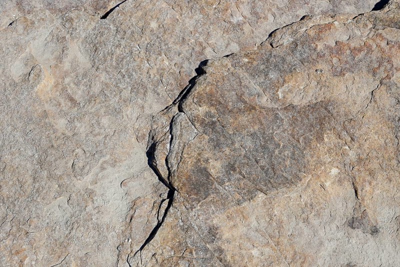 Stone pattern in a dry riverbed