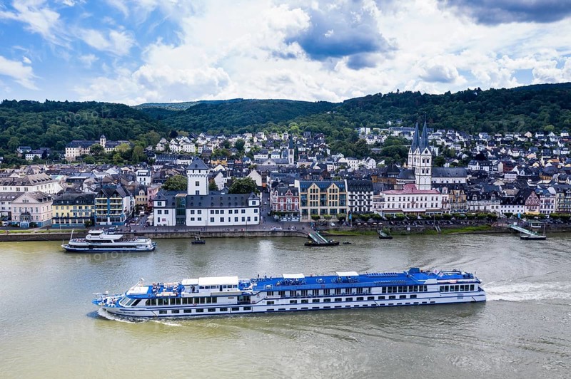 Cruise ship on the Rhine at Boppard