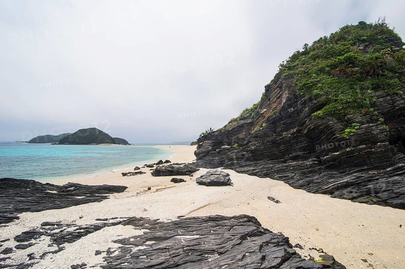 Furuzamami Beach