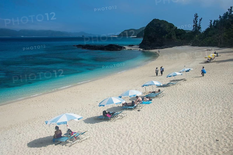 Sun shades on Furuzamami Beach