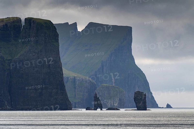 Surf Pillar Risin og Kellingin