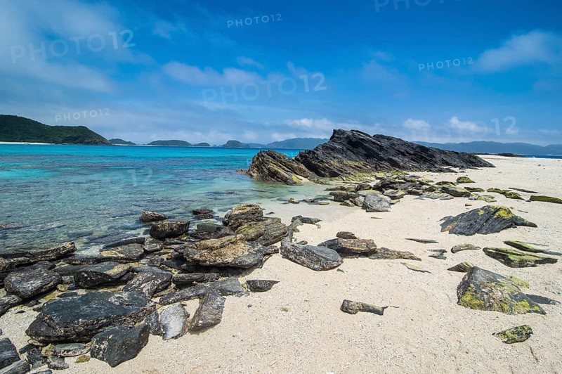 Furuzamami Beach