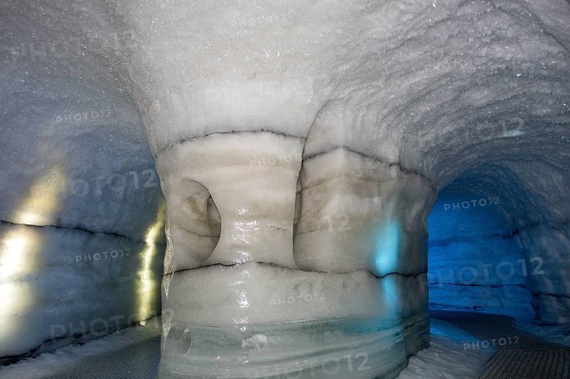 Artificial ice cave